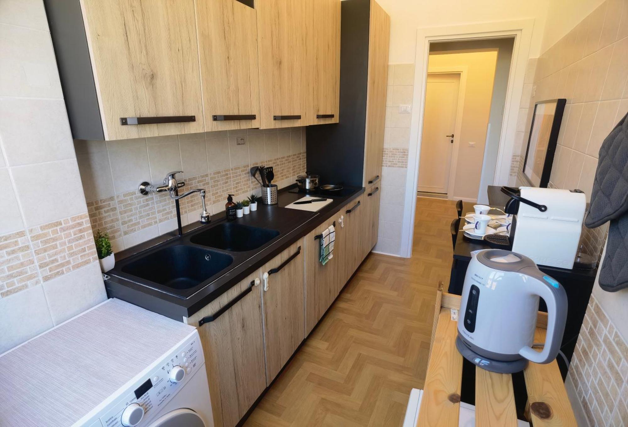 Metro Lodi Apartment Rome Exterior photo